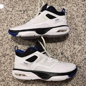 Jordan Stay Loyal 3 Mens Sneakers Size 10